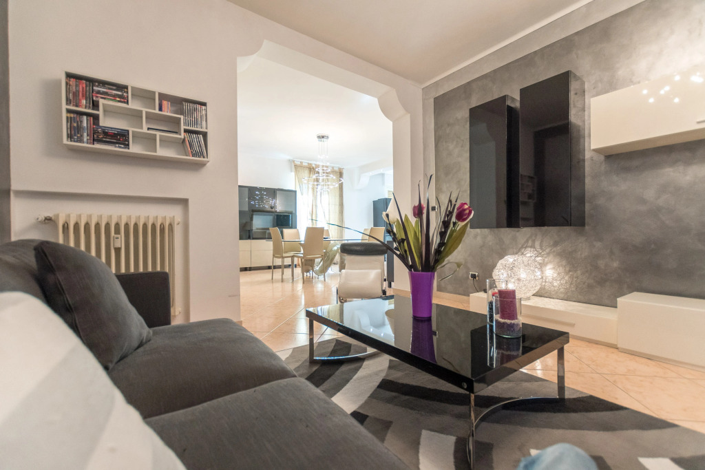 Silvy Apt Salo Charming & Near Center