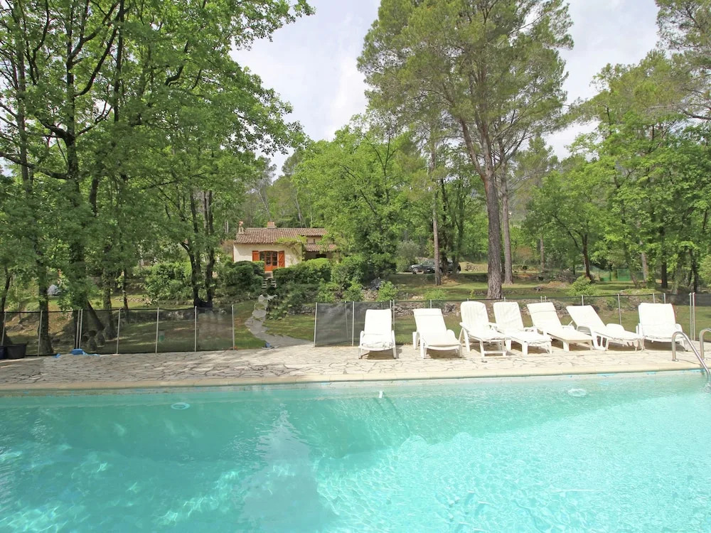 Family Friendly Villa With Secured Private Pool and Beautiful Nature Garden, 1.5 km From Seillans