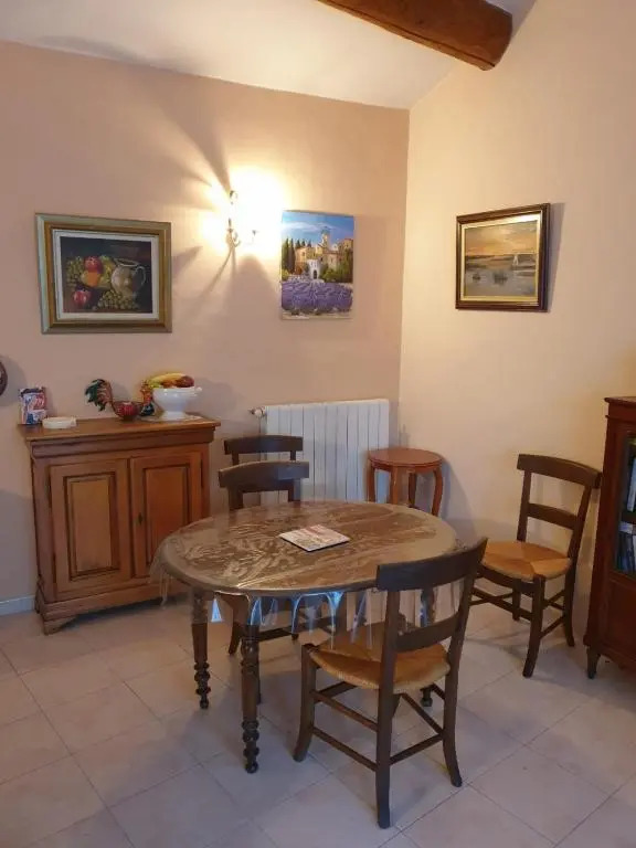 Charming house near AVIGNON