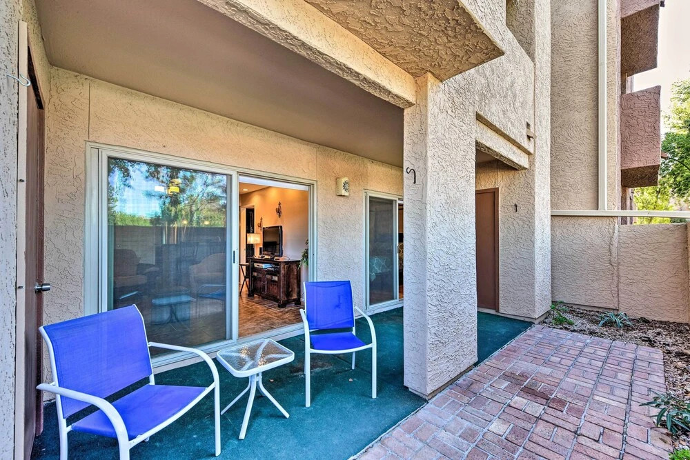 Modern Mesa Apt w/ Pool Access: Walk to Sloan Park