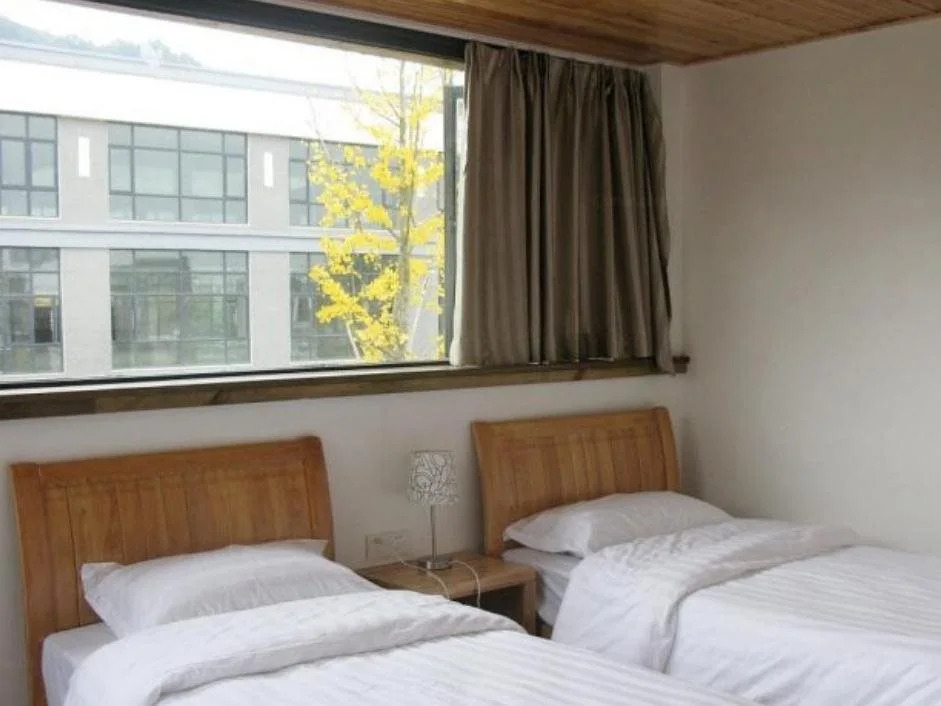 SHELE International Youth Hostel