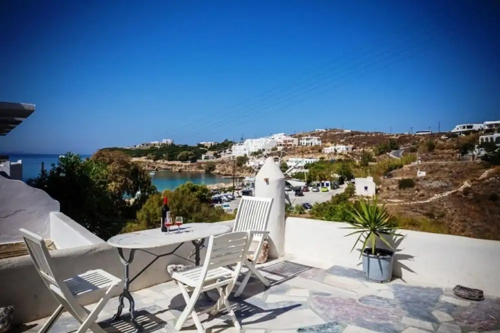 Mina Beach Hotel