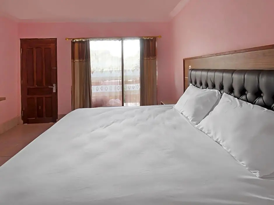 OYO 91744 Hotel Gemilang