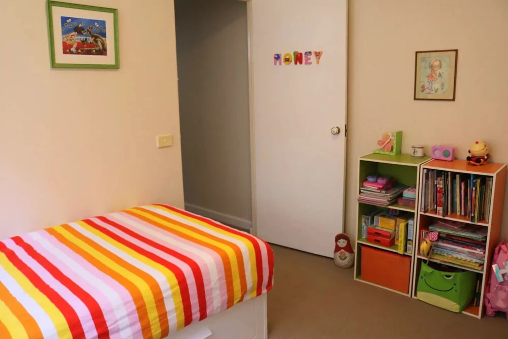 Spacious 4 Bedroom Seaside Gem