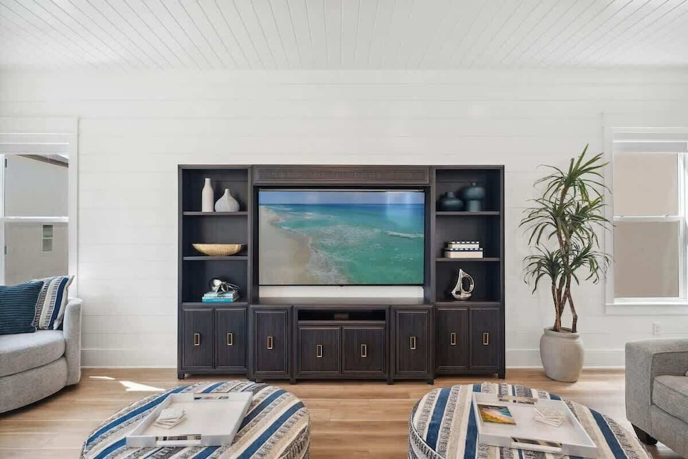 Hidden Palms 7BR W Poll Billiard and Near Beach
