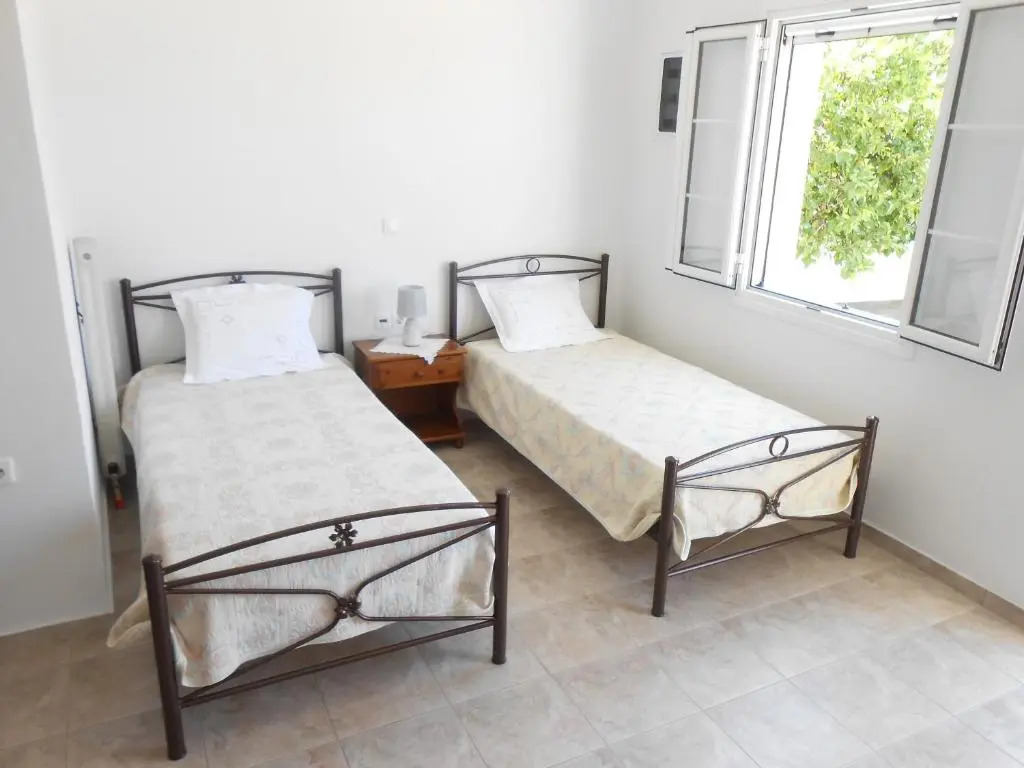 Chrysolithos Kerami Apartments
