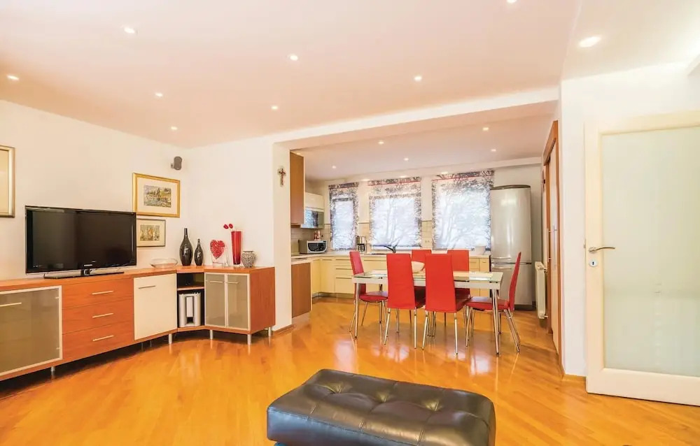 Stunning Home in Rijeka With Wifi and 2 Bedrooms