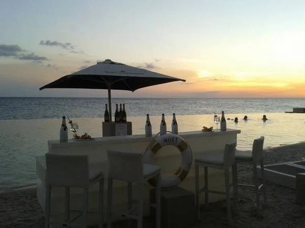 Hibiscus Beach House