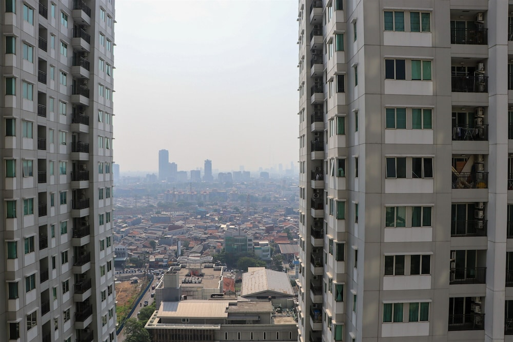 Full Furnished With Comfort Design 2Br Apartment At Thamrin Residence