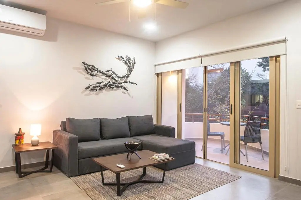 Serene modern condo, 2 BD & snorkel & 200 MB WIFI