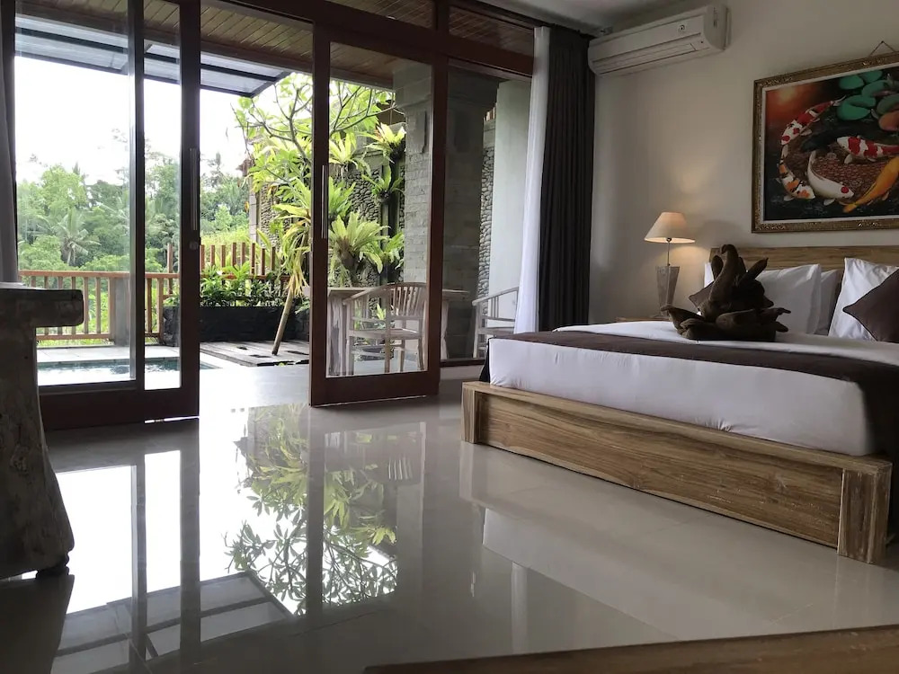 Ubud Paras Villa