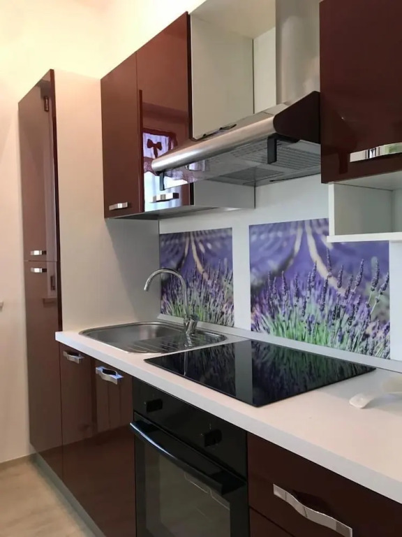 B&B Oleum