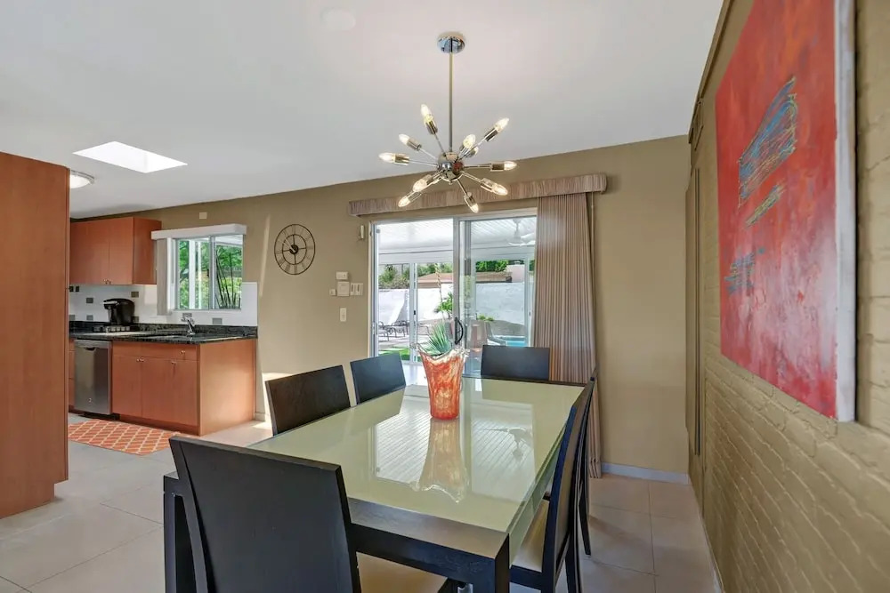 2295 Nicola Rd E Home 3 Bedrooms 2 Bathrooms Home