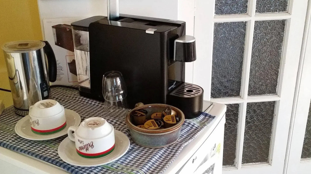 Andavine House - Bed & Breakfast