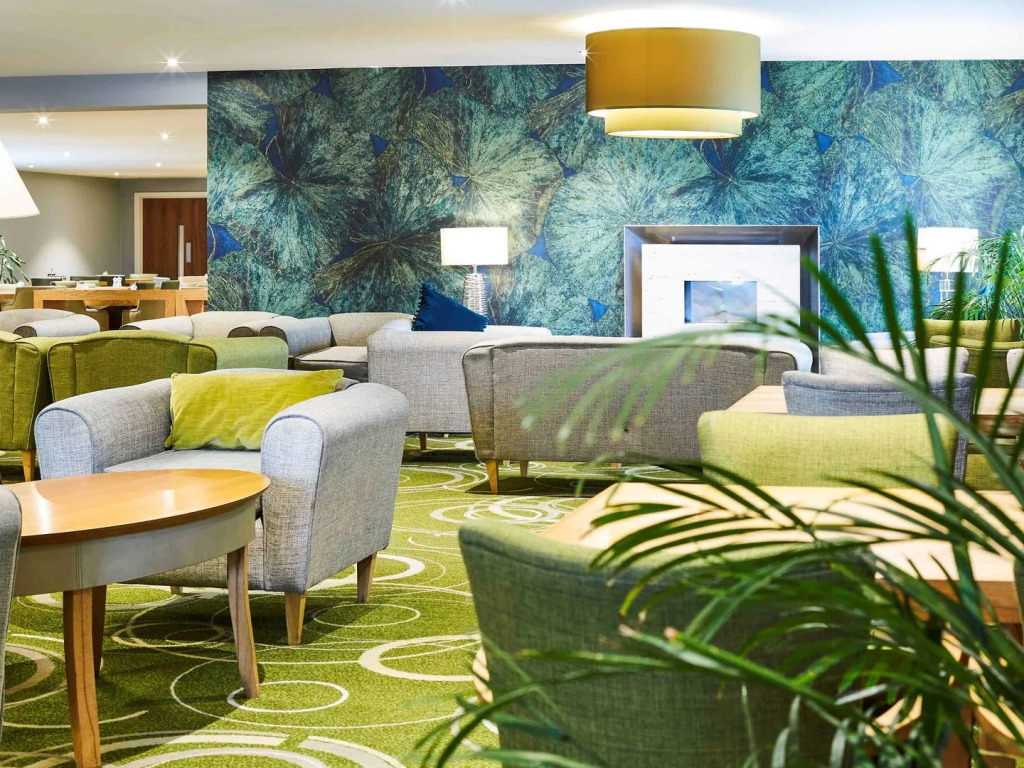 Mercure Newbury West Grange Hotel