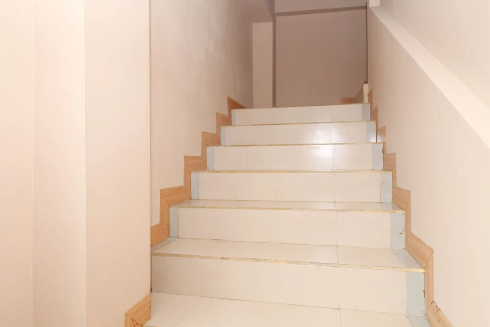 Airy Ranotana Sario Sam Ratulangi 222 Manado