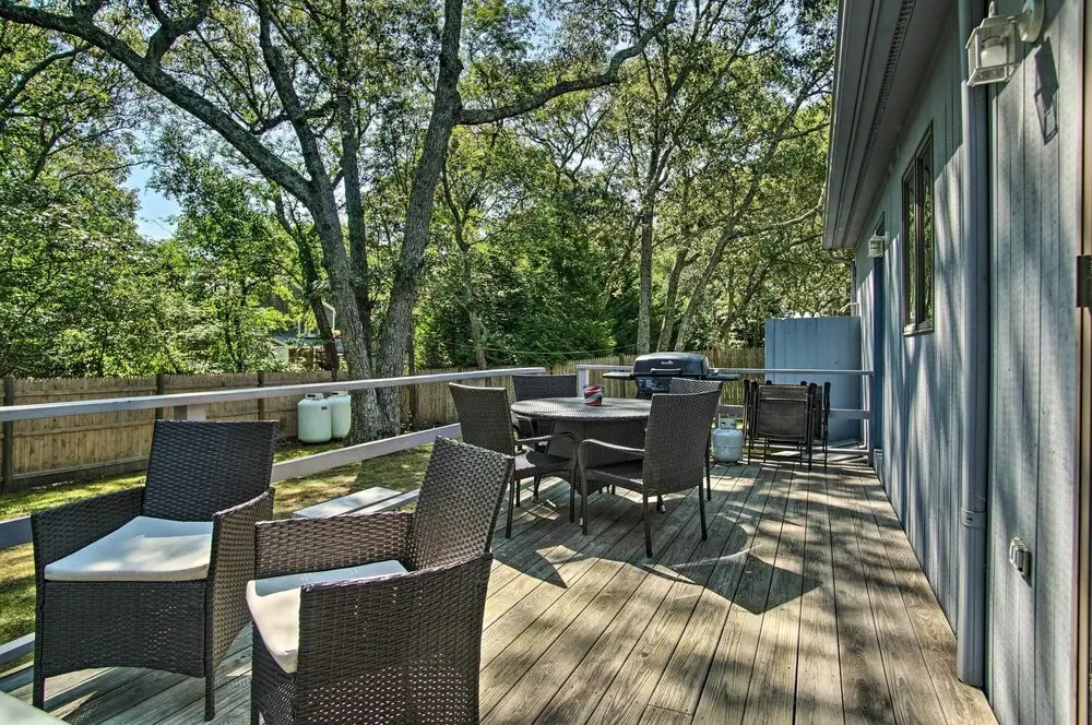Vineyard Gem < 2 Mi to Beach & Oak Bluffs!