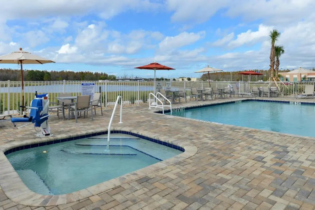 Holiday Inn Express & Suites Trinity by IHG