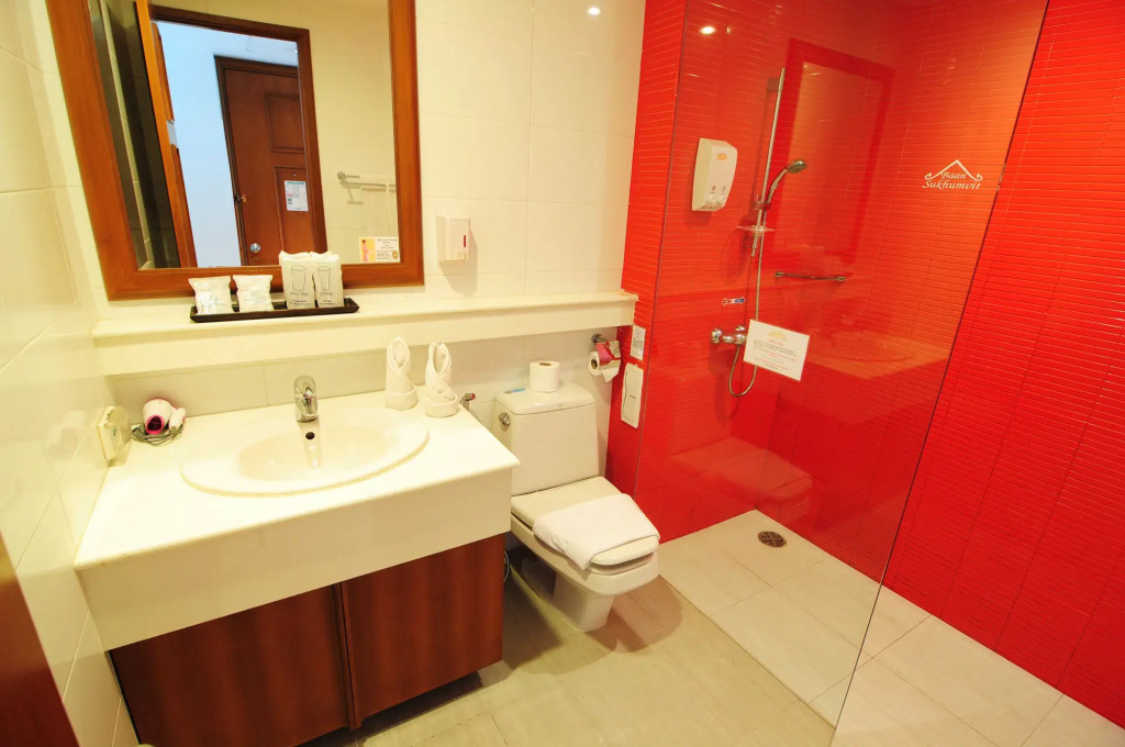 Baan Sukhumvit Soi 18