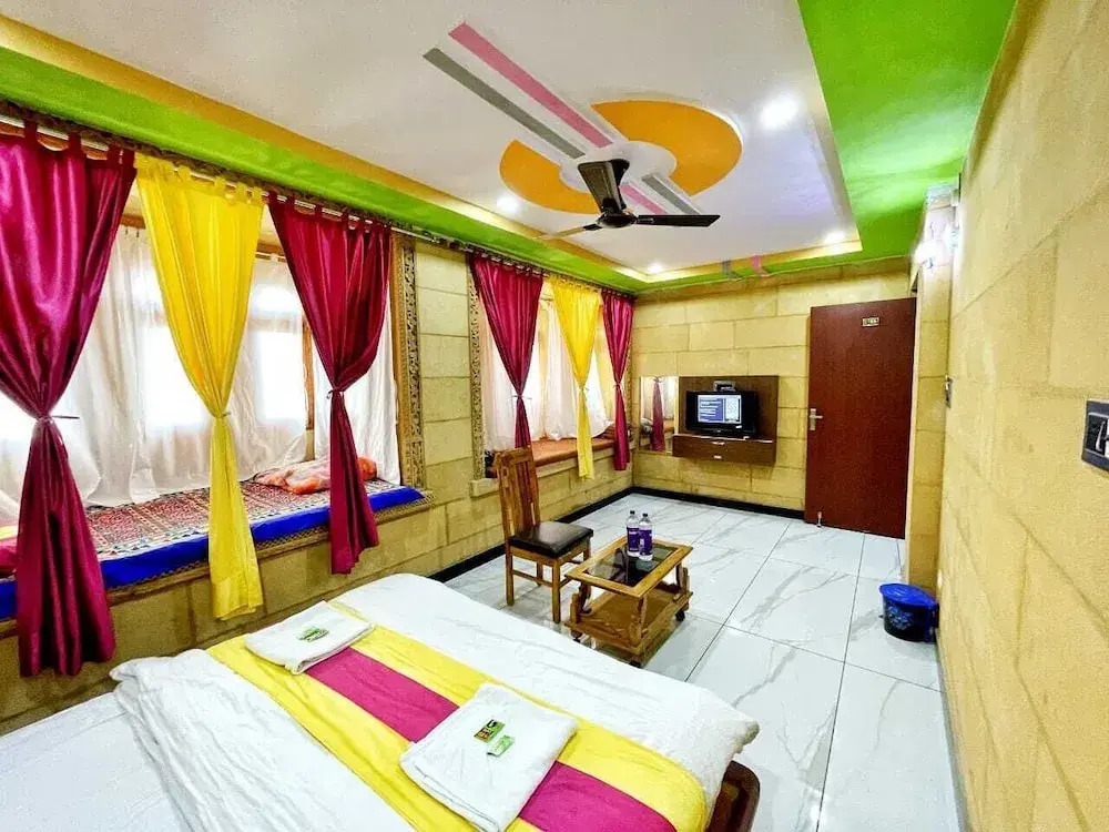 Hotel Sky Residency With Swimming Pool