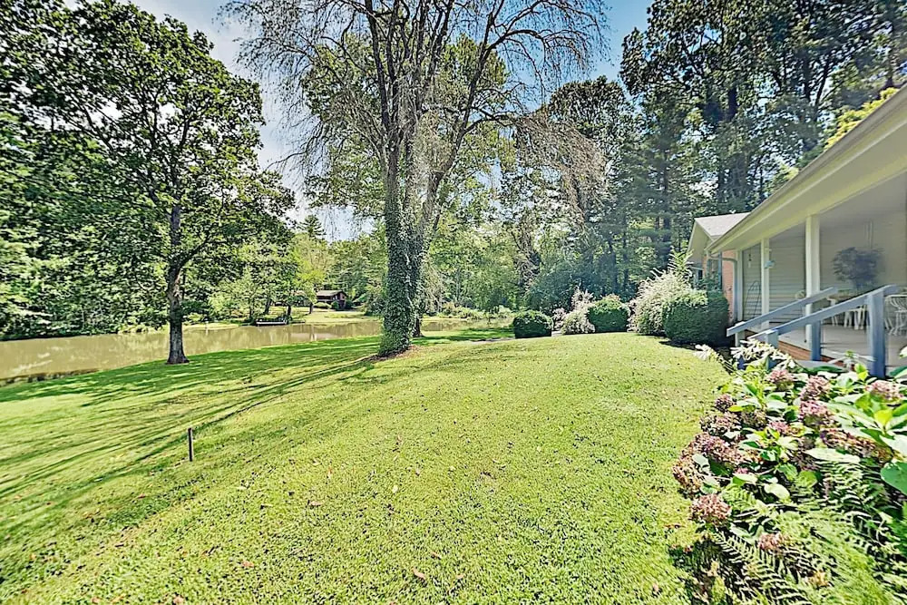 239slake 3 Bedroom Home