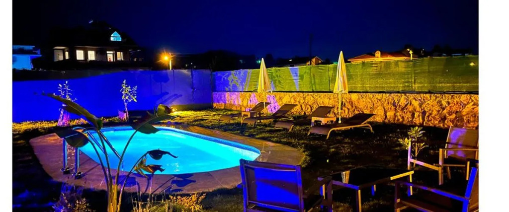 Villa121