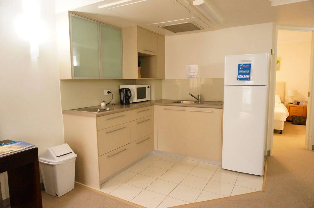 Abbey On Roma Hotel & Apartments