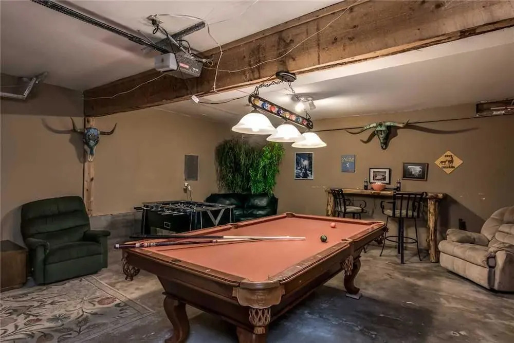 Antler Mountain Lodge - Four Bedroom Cabin