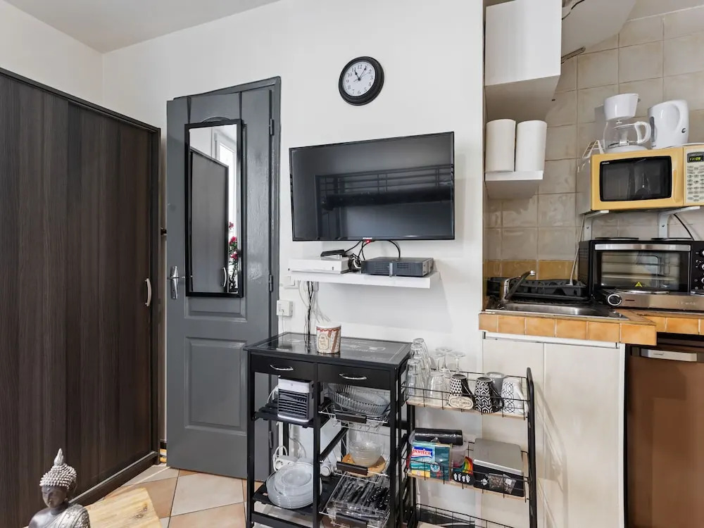 Simplistic Apartment in Nice With Beach Nearby