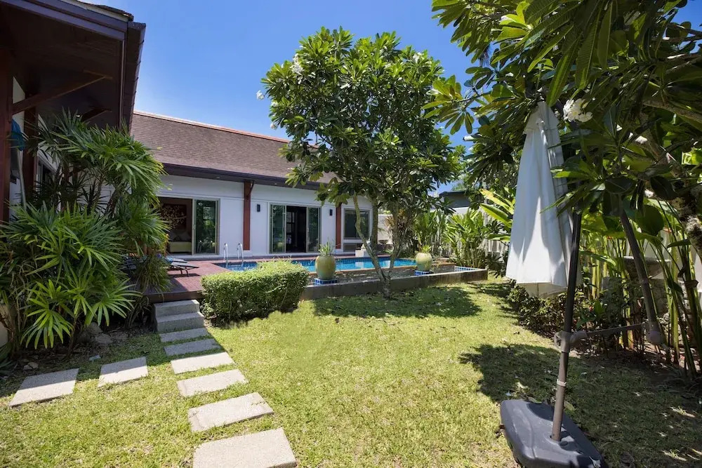 Live the Tropical Dream at Villa Mylico