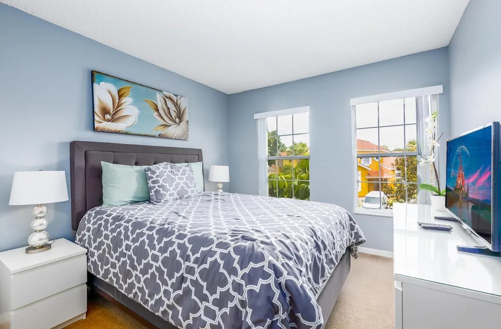 952lb 3 Bedroom Townhouse