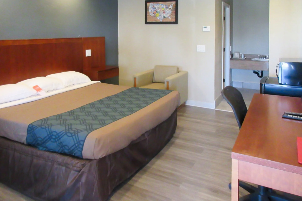 Econo Lodge San Bernardino I-215