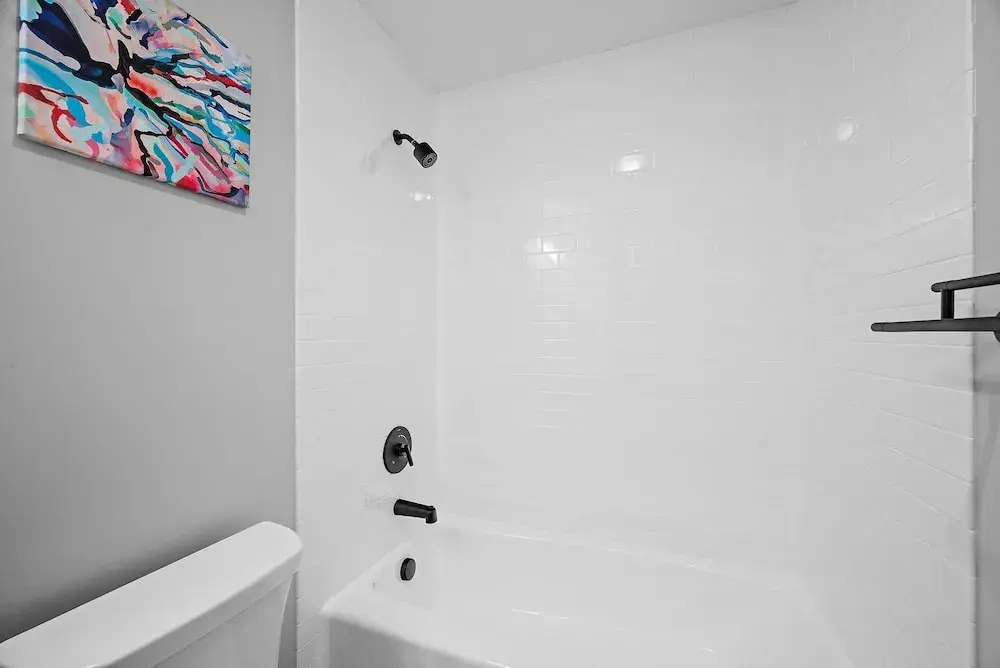 FRONTDESK 1014 Fifth Ave Apts Uptown Pittsburgh