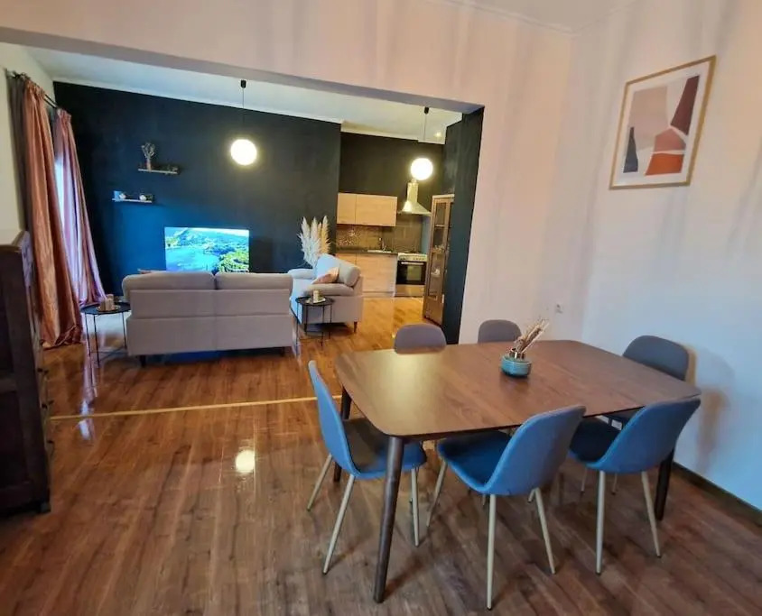 Sophia's Corner Suite