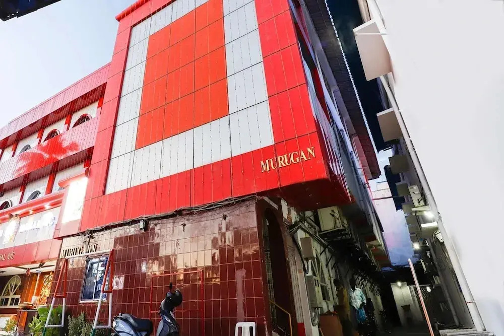 Sree Ganesh Mahal by OYO Rooms