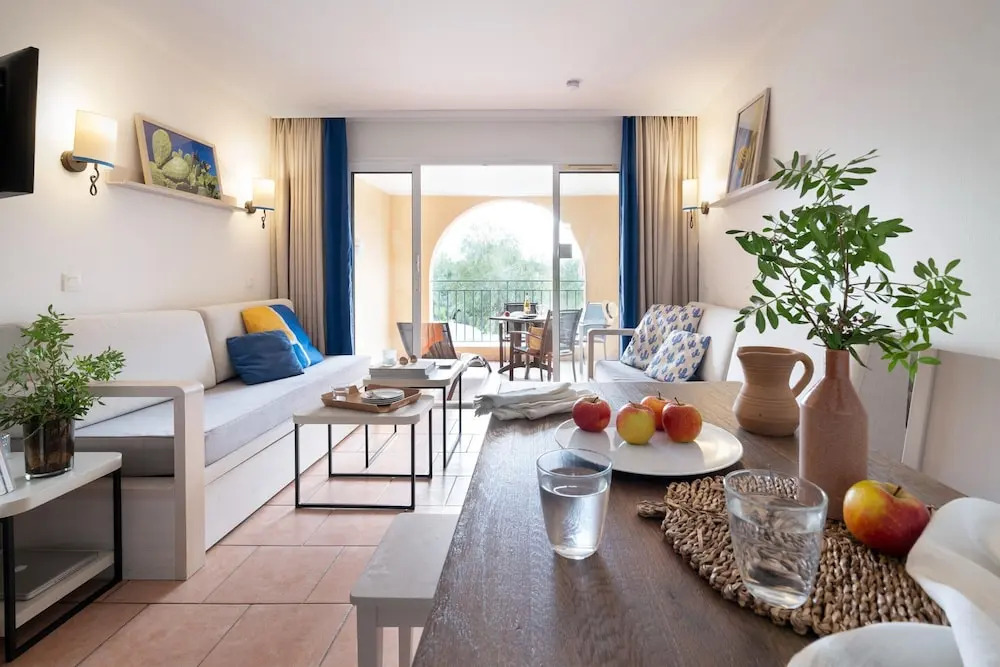 Luxury 4-person Riviera Sanctuary