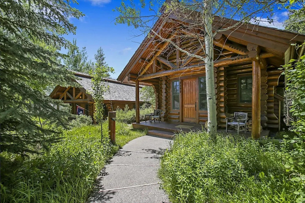 Abode at Moosehead Cabin