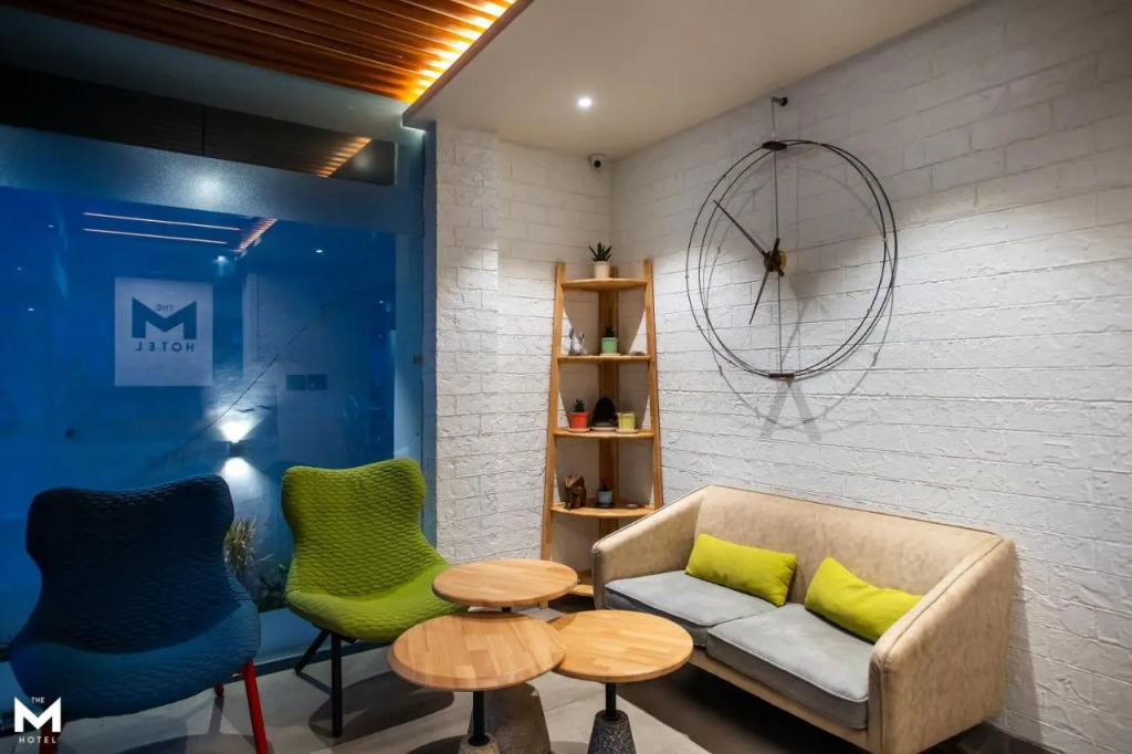THE M HOTEL