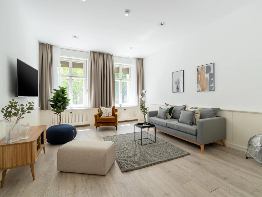 Apartments Berlin Lottumstraße 4