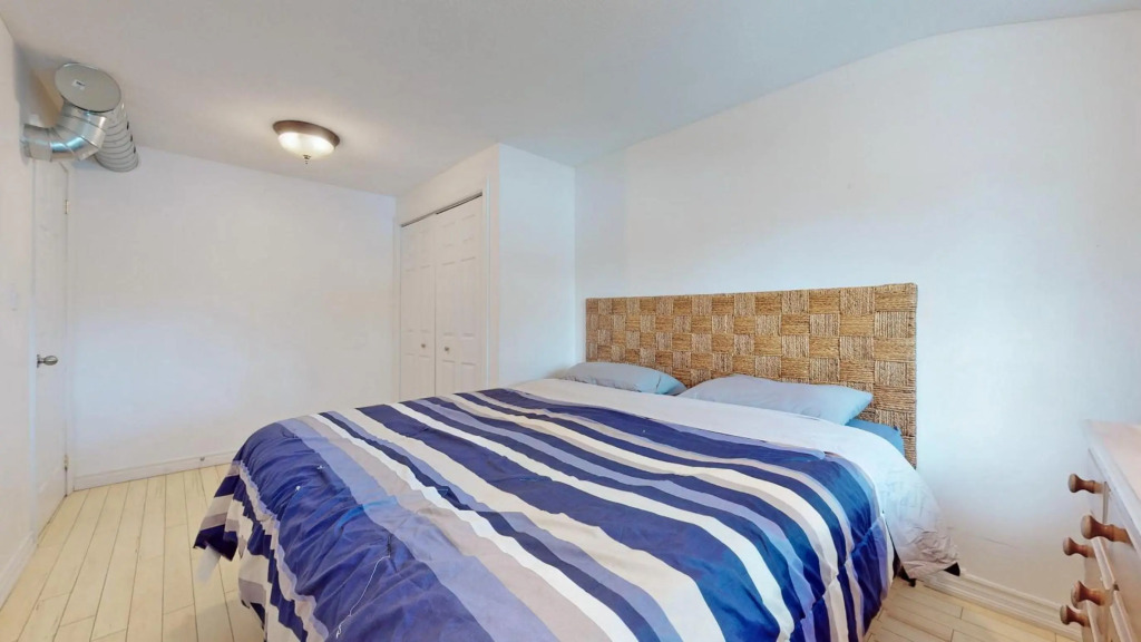 Main Beach River Retreat - Wasaga Beach 1 - Main Strip - 95 Mosley St
