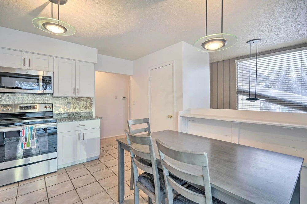 Millcreek Home w/ Mtn View < 8 Mi to Slc!
