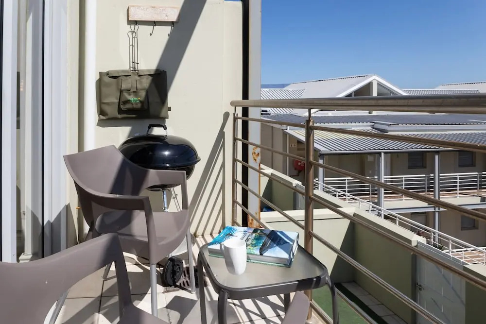 Seaside Village E21 by CTHA