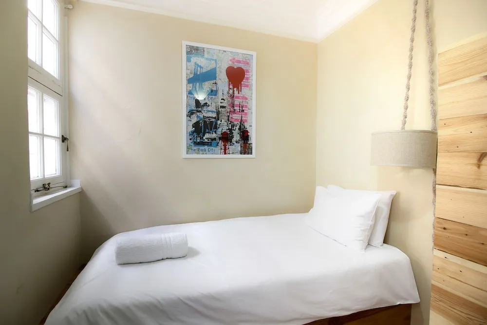 Victoria Court 111 - in Cape Town (Camps Bay)