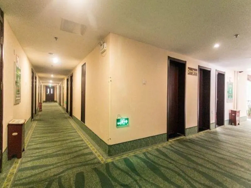 GreenTree Inn Suzhou Guanqian Yangyuxiang Metro Station Business Hotel