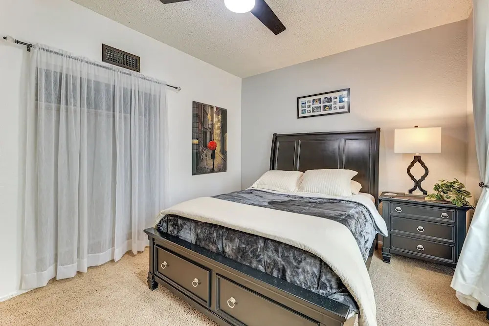 Desert Oasis Ranch-Style Mesa Home, Hiking/Tubing