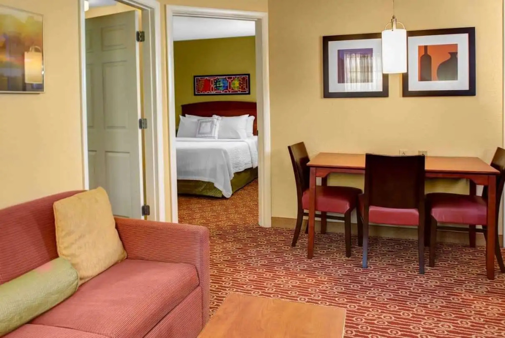 Hawthorn Extended Stay by Wyndham Cincinnati NE Mason