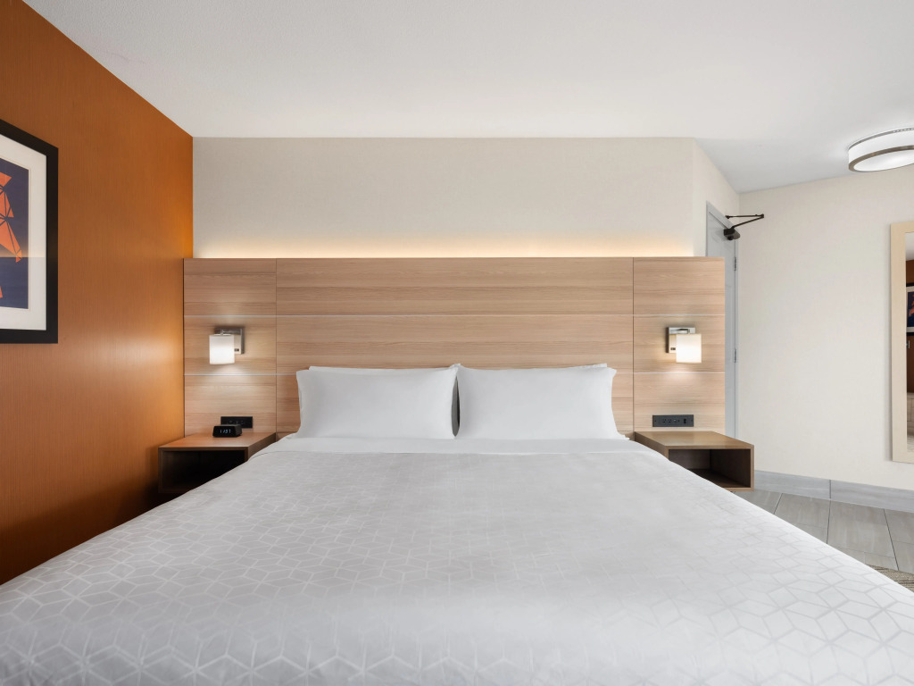 Holiday Inn Express Fort Bragg by IHG