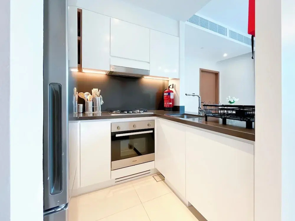 Marina Vida Luxury 1BR Balcony & Prime Location
