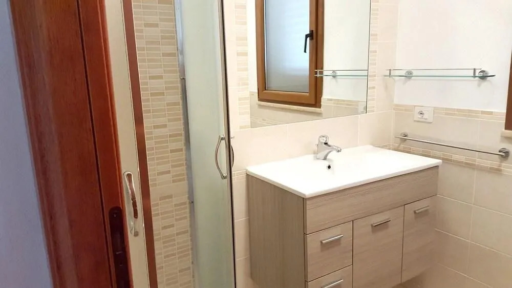Apartment With 3 Bedrooms In Olia Speciosa With Furnished Terrace And Wifi 5 Km From The Beach