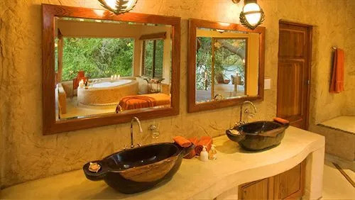 Ntwala Island Lodge